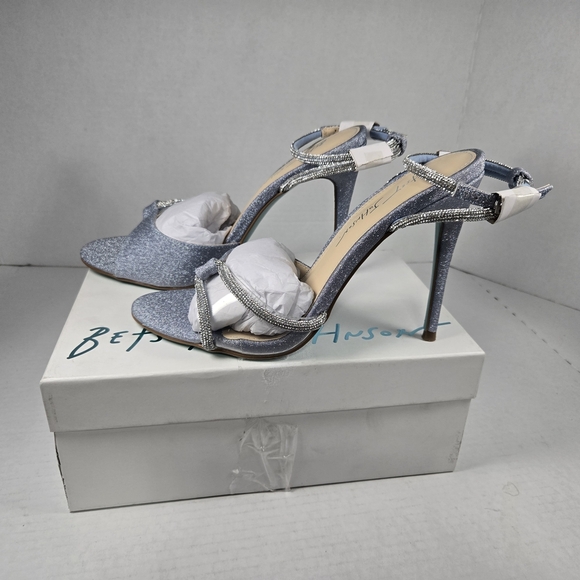 Betsey Johnson Vera Wedding Glittering Light Blue Silver 4 " Heels Size 8.5 - Picture 2 of 10